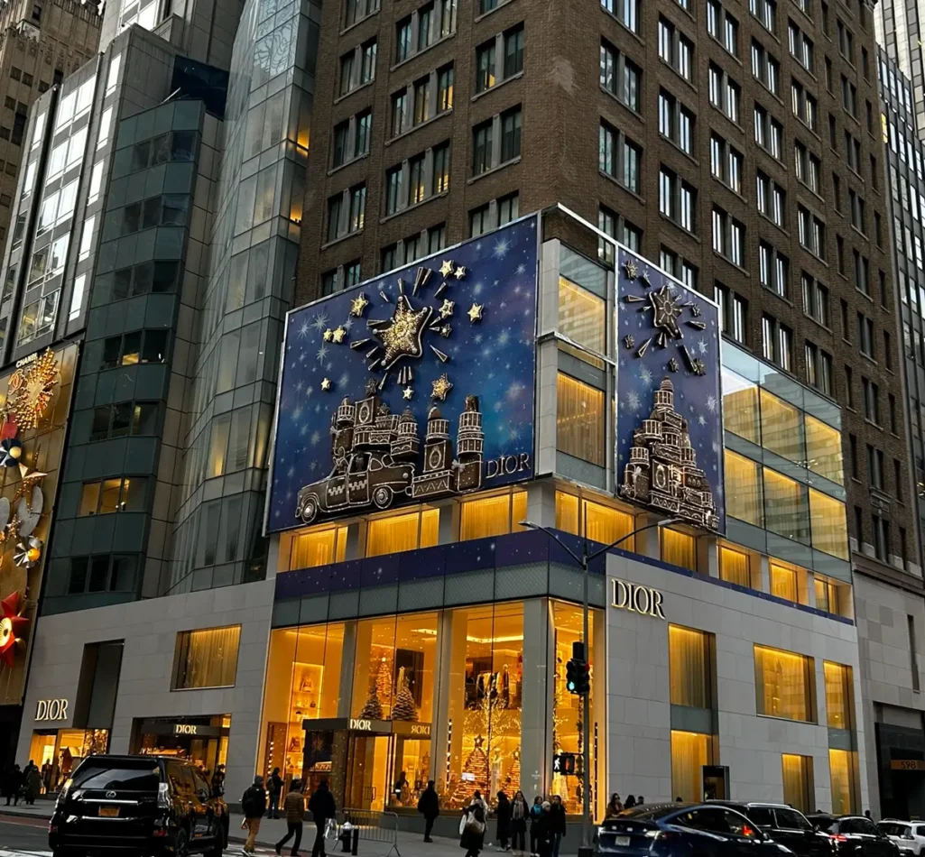 Dior's 2025 Holiday Display on 5th Avenue: Engineering the