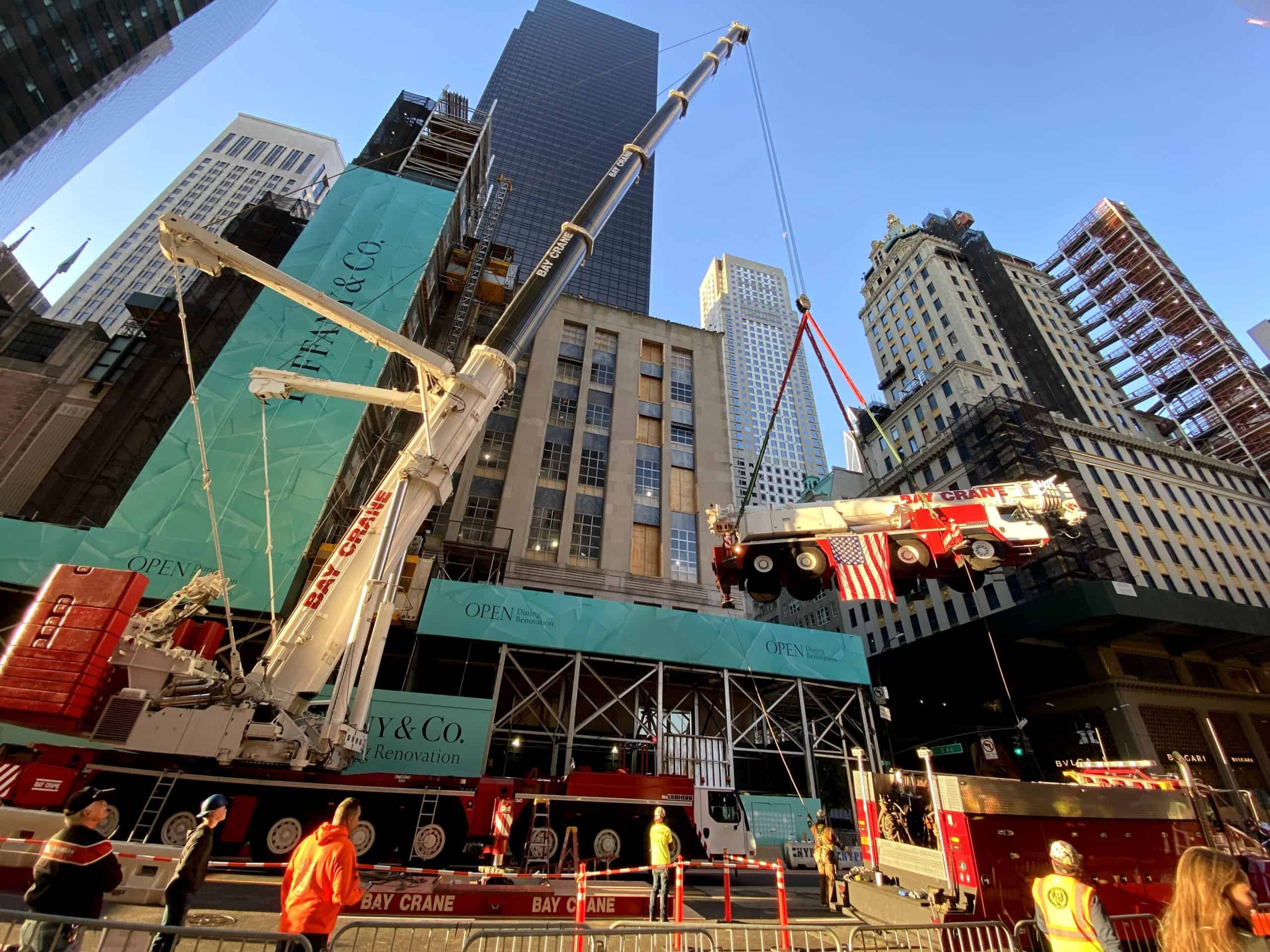 Crane Lift at Tiffany's - McLaren Engineering Group