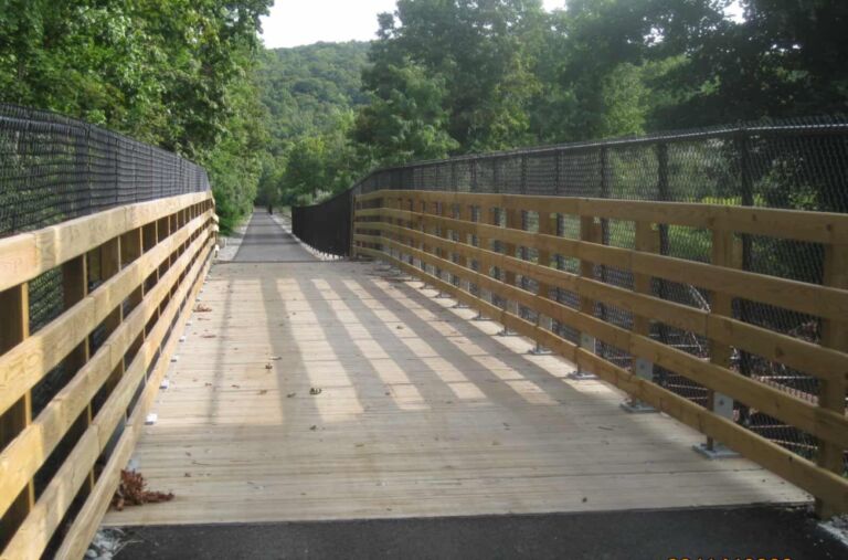 Pedestrian Bridge on Maybrook Trailway Design Build Project