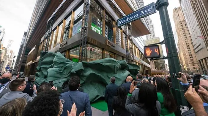 Curtain Drop Reveal TD Bank at One Vanderbilt