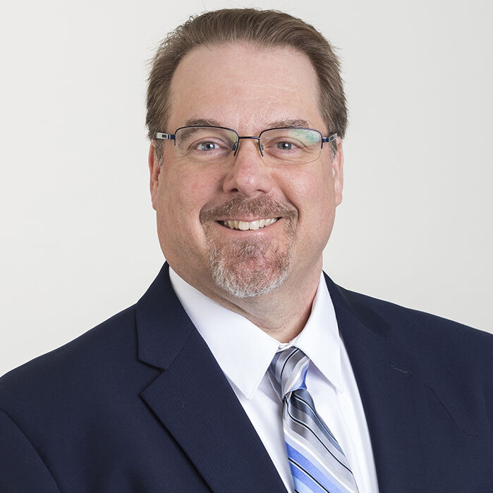 Headshot of Steve Bonadonna, Entertainment Regional Practice Leader at McLaren, a Division of KCI